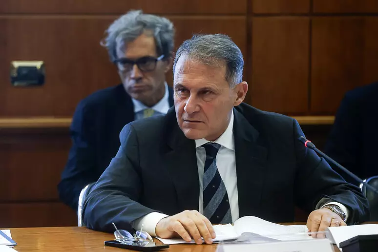 Edmondo Cirielli è il candidato unitario del centrodestra per la presidenza della Regione Campania. Il viceministro pronto a battere Roberto Fico