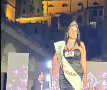 MDM Pollena Trocchia. Margherita Di Marzo conquista la fascia ‘Lady Fotografia’ alla 40^ edizione del Concorso ‘Ragazze Cinema Ok’ che si è tenuto in Costiera Amalfitana