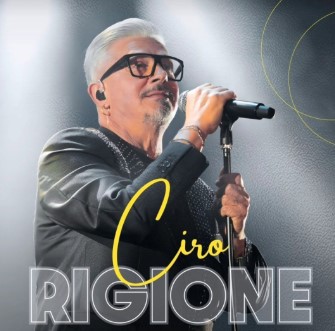 Cercola. Stasera – dalle ore 21,30 –  a Piazzale Filangieri arriva Ciro Rigione. Irrompono in città “‘A primma vota” e “Chille va pazz pe te” tormentoni degli anni 90