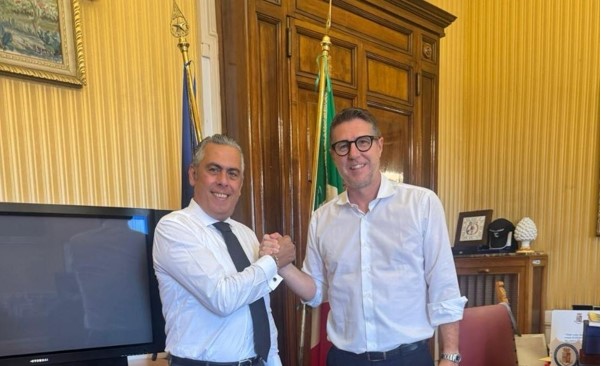 scalzo e molteni COSAP, incontro al Viminale con il Sottosegretario Molteni. Sergio Scalzo: confronto sulle priorità e sulle rivendicazioni del personale della Polizia di Stato