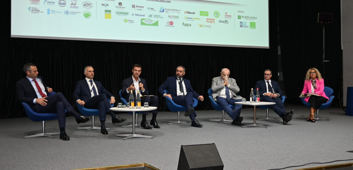 3 Il presidente di Coldiretti Prandini al World Buffalo Congress di Sorrento: “La Mozzarella di bufala campana dop anche nelle mense pubbliche”