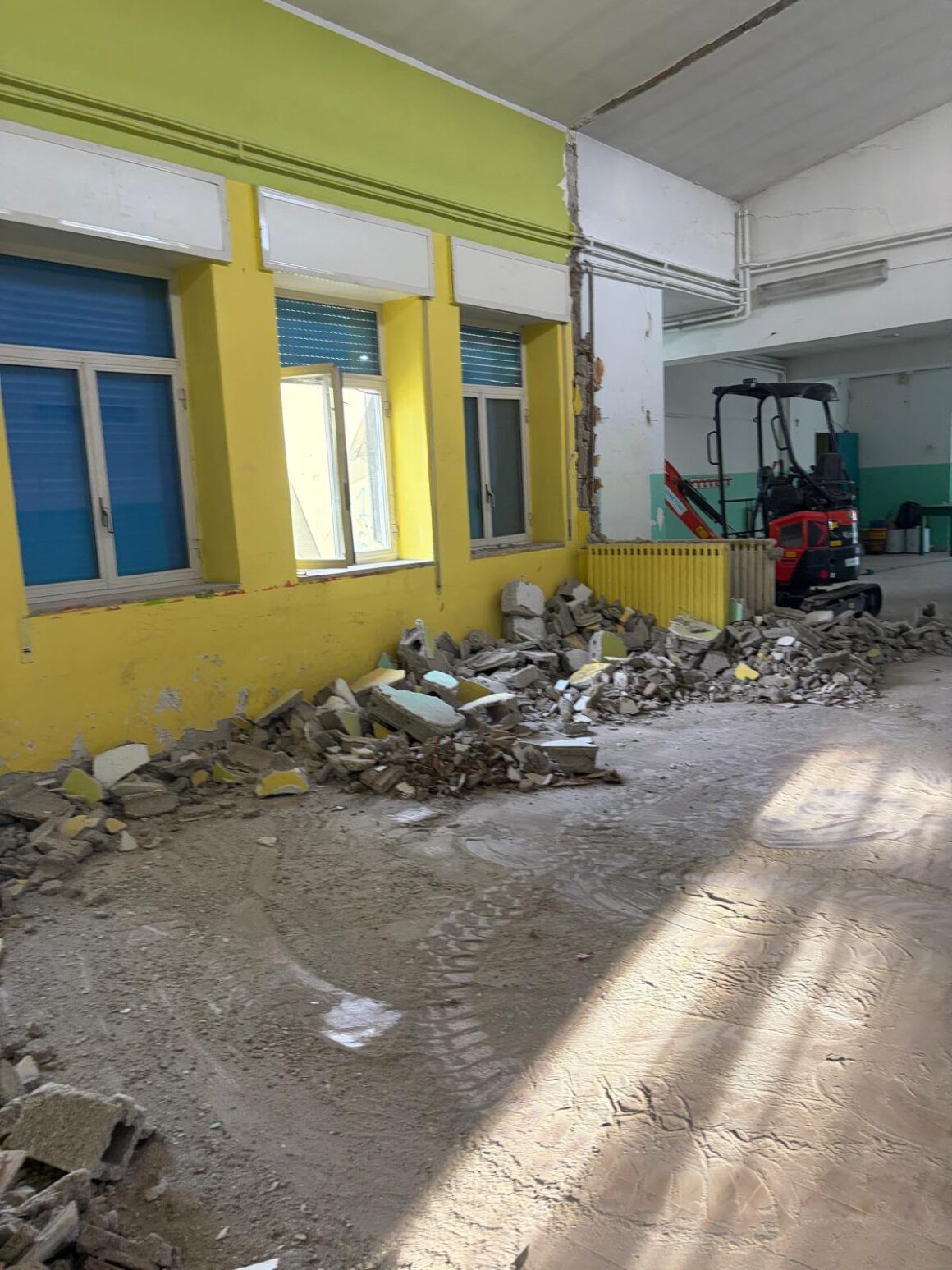 Lavori ex plesso Musci (3) Pollena Trocchia. Al via i lavori all’ex plesso scolastico Musci