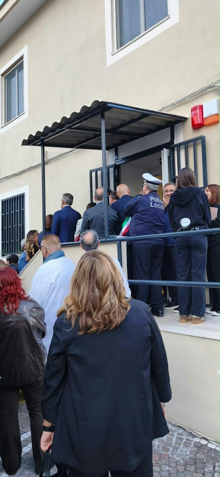 casa di comunita volla Volla. ‘Casa di Comunità’ è già caos. Scontri sindacali, direzione Asl Na 3 nicchia. Paola Tammaro (SIM): Manca piano del fabbisogno del personale