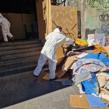 Napoli. Ripulito e sanificato il porticato della Galleria Principe di Napoli